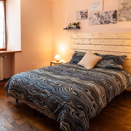 Alla Piana Apartment Varallo Bagian luar foto