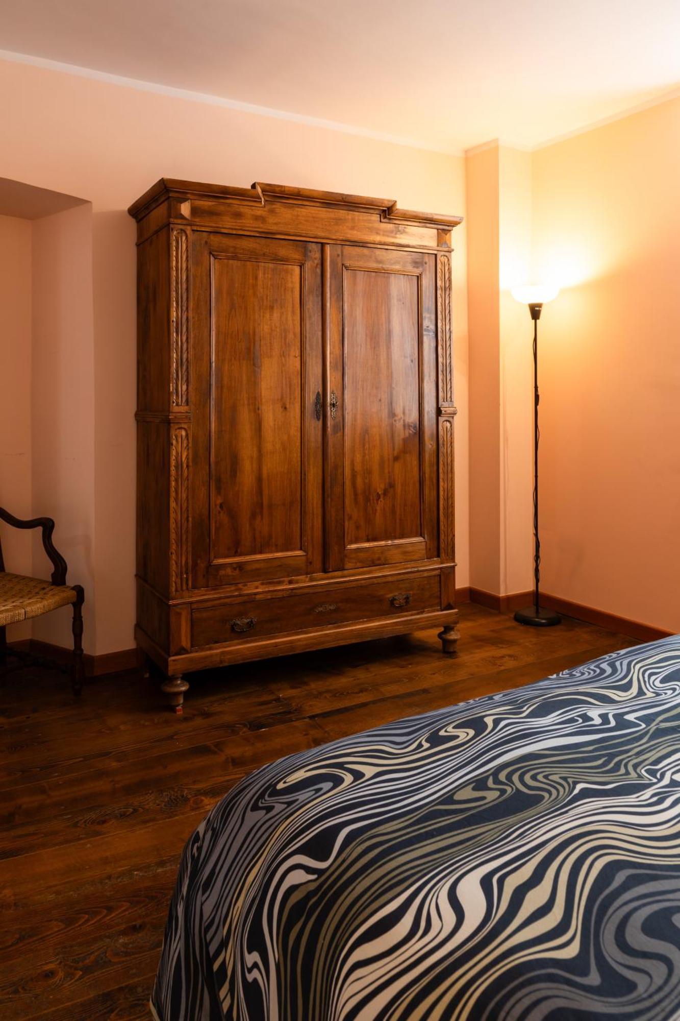 Alla Piana Apartment Varallo Bagian luar foto