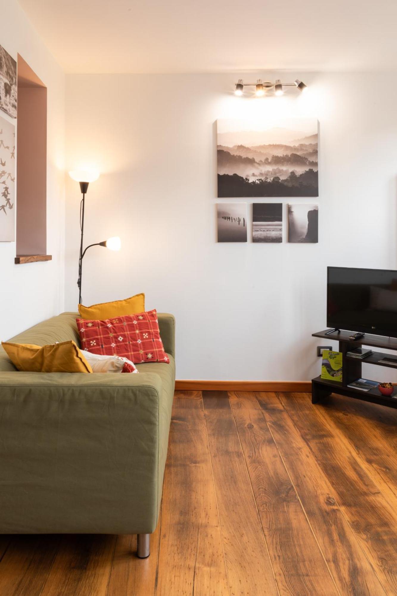 Alla Piana Apartment Varallo Bagian luar foto