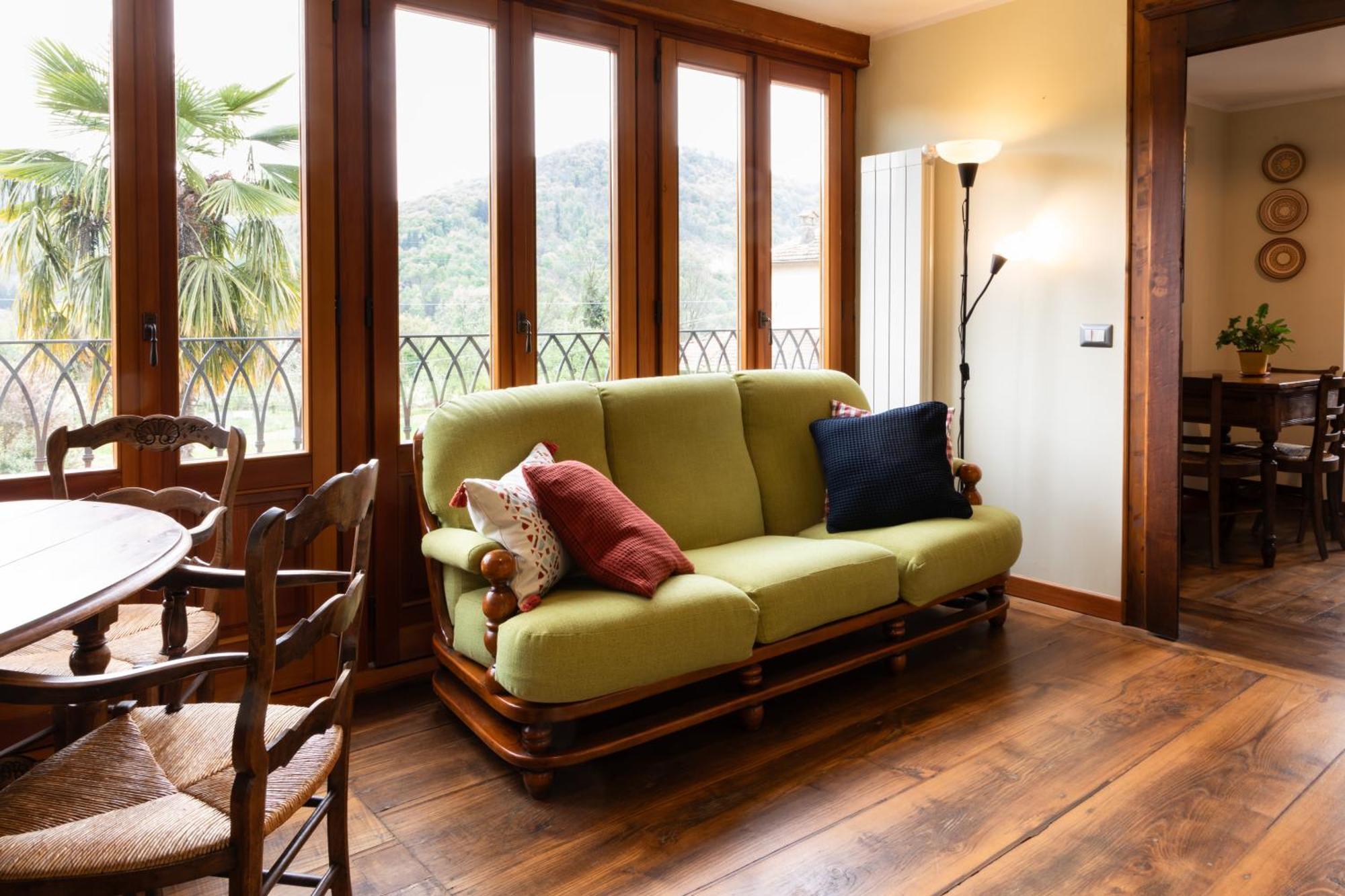 Alla Piana Apartment Varallo Bagian luar foto