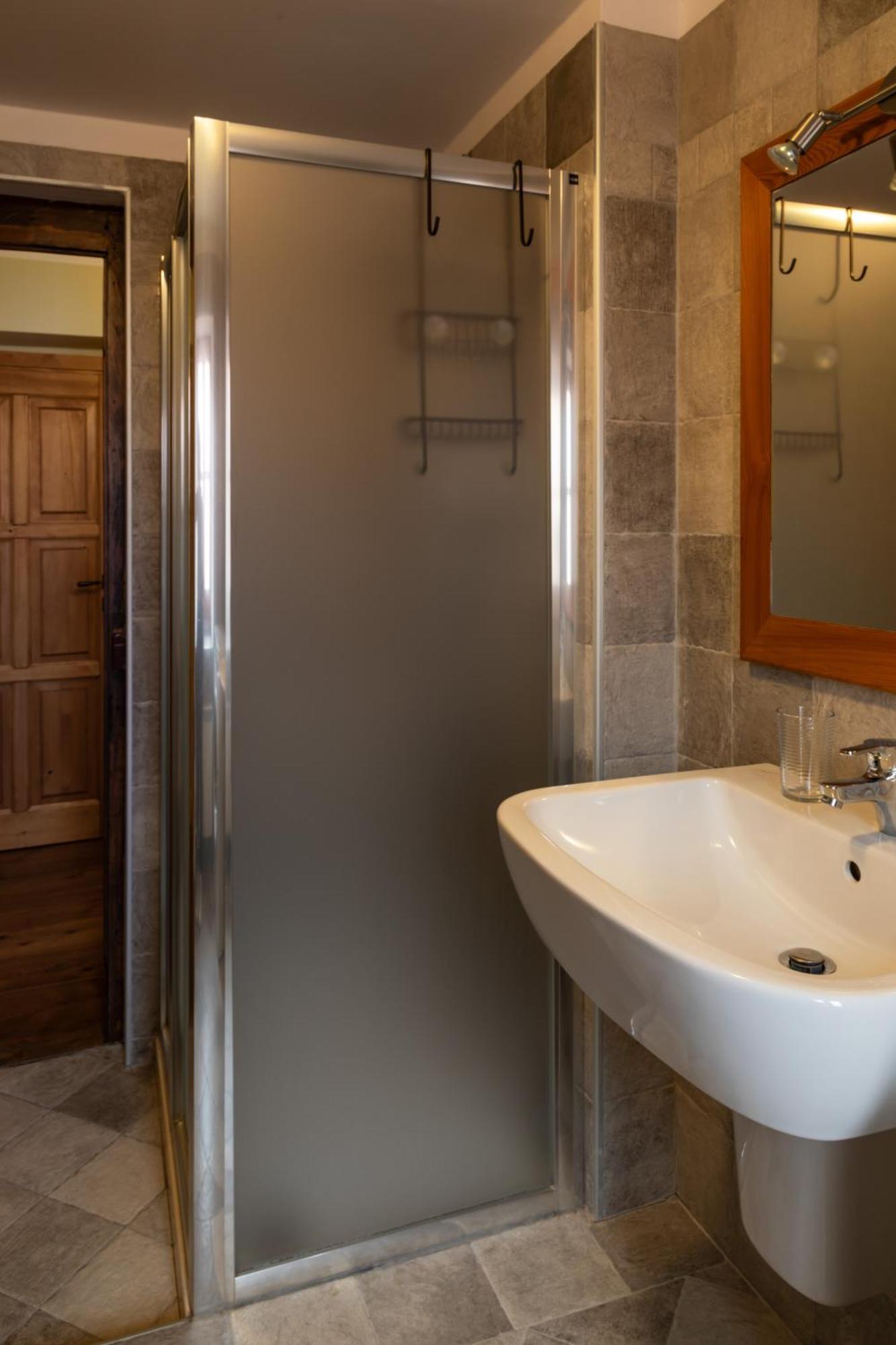 Alla Piana Apartment Varallo Bagian luar foto